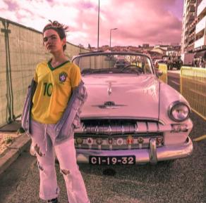 Anna Salles Raio de Sol